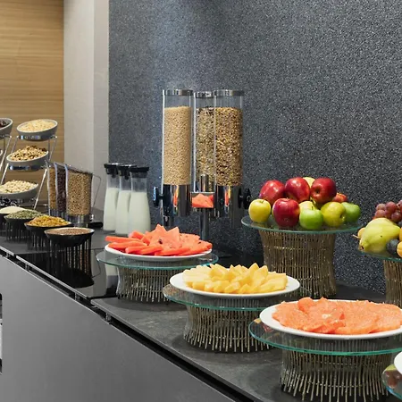 Courtyard By Marriott Batumi-3