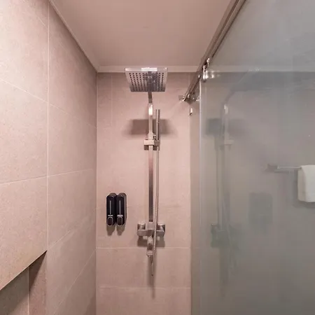 Widus Hotel Clark-3