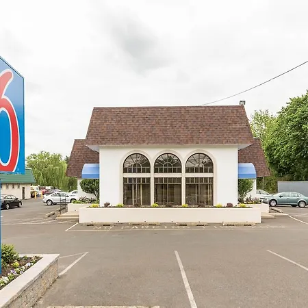 Motel 6-Warminster, Pa-2