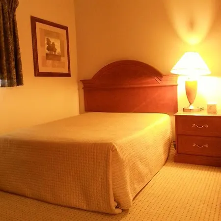Cudworth Motor Inn-3