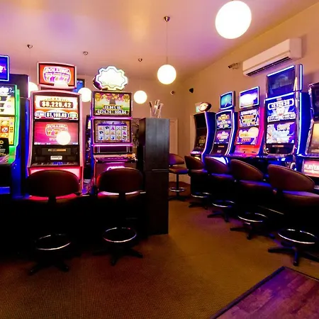 Deloraine Hotel-3