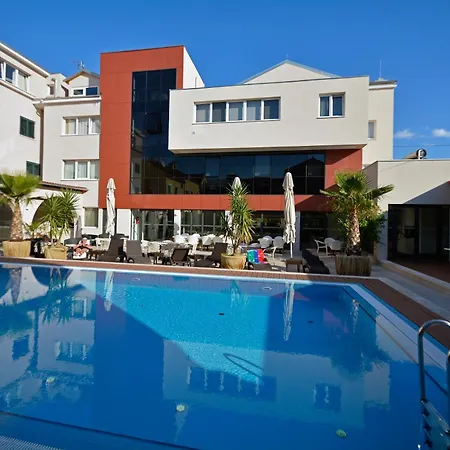 Hotel Borovnik-2