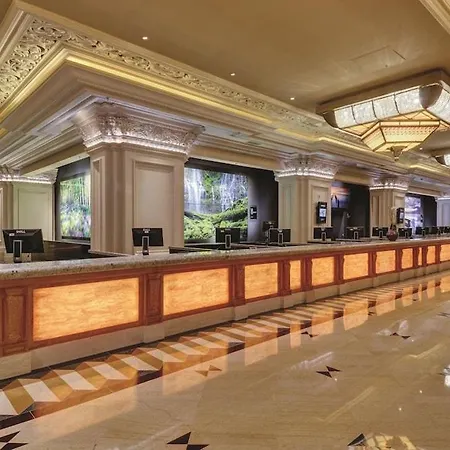 Mandalay Bay Resort And Casino By Suiteness-3
