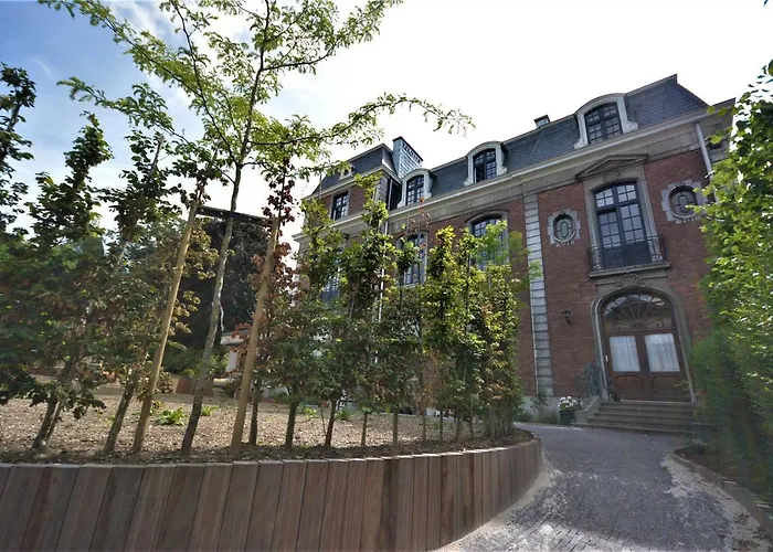 Villa De Noailles
