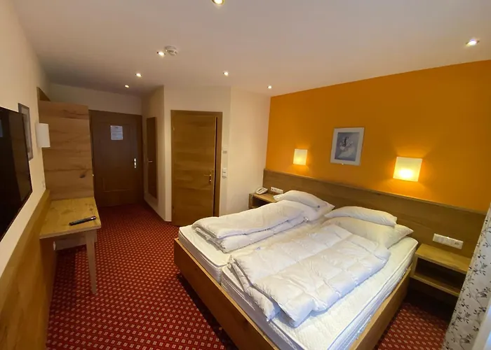 Hotel-Pension Strolz