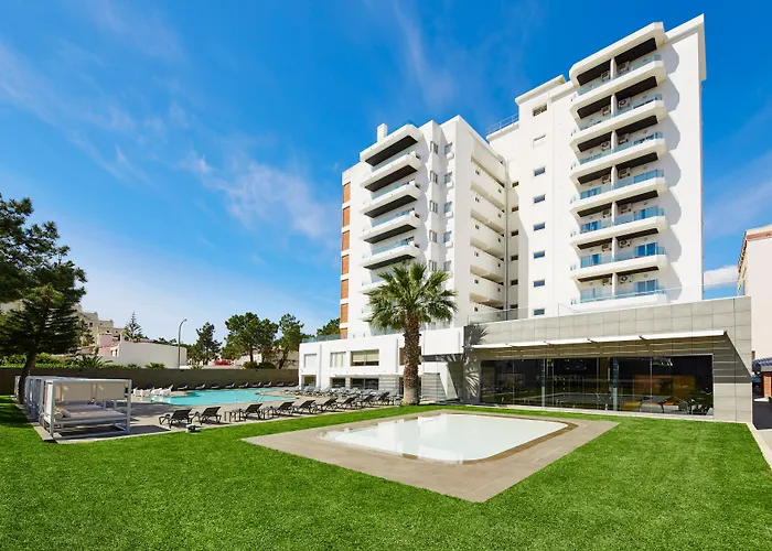 Alcazar Hotel & Spa