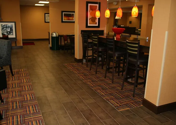 Hampton Inn Youngstown-North