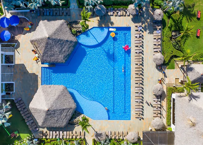 Margaritaville Beach Resort Playa Flamingo