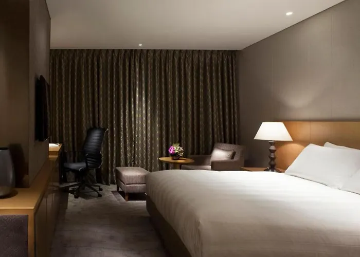 Lotte City Hotel Jeju Airport