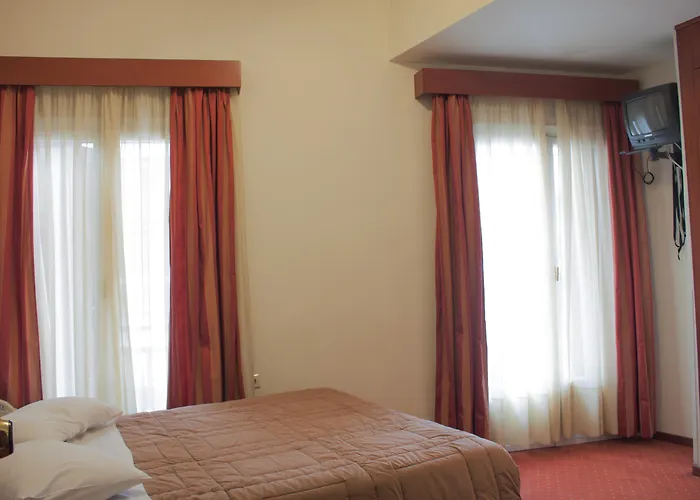 Hotel Pythia Art Delphi