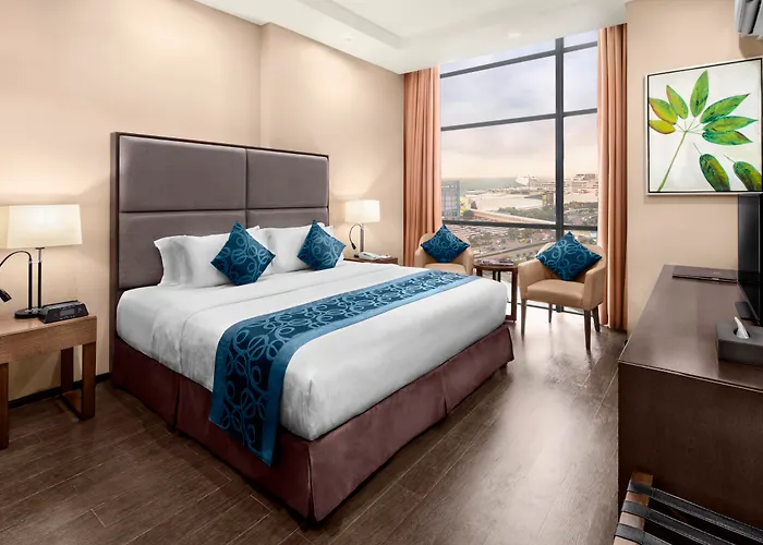 Golden Phoenix Hotel - Manila