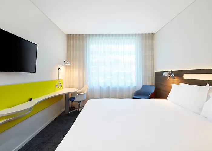 Holiday Inn Express Sydney Macquarie Park By Ihg
