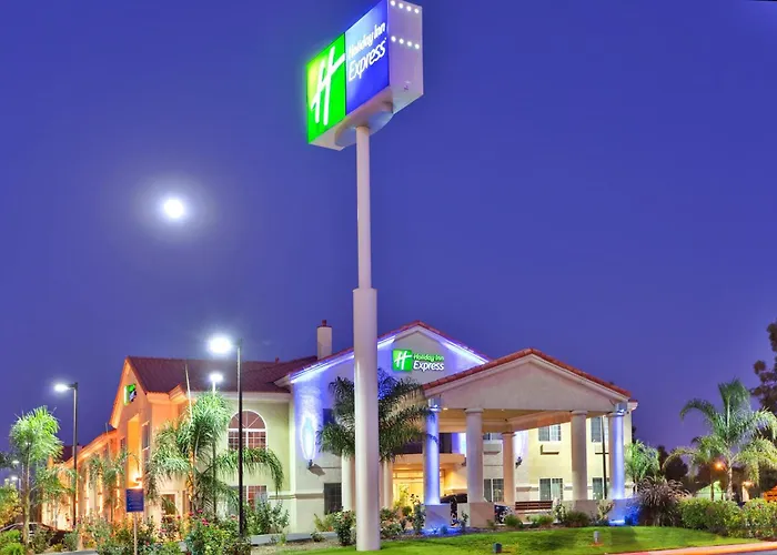 Holiday Inn Express Delano Highway 99 By Ihg