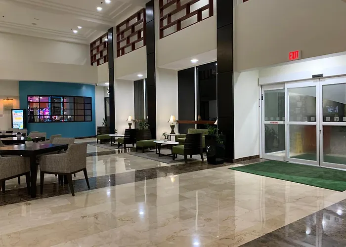 Holiday Inn & Tropical Casino By Ihg