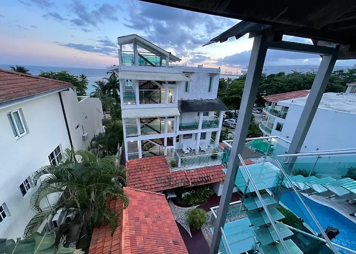 Hotel Neptuno Refugio