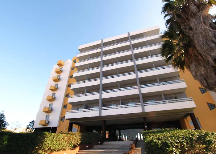 Hotel Luar