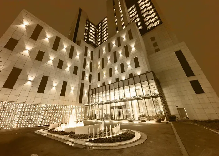 Paramount Gallery Hotel