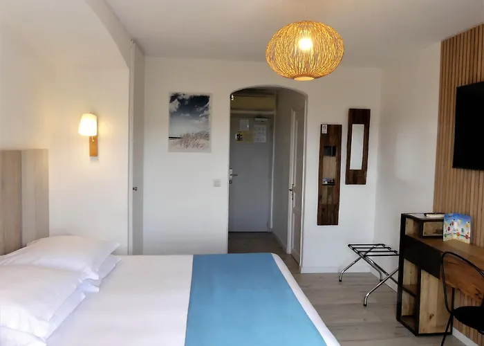 Hotel De La Vierge Noire