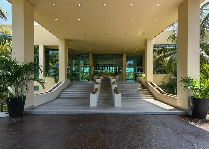 Generations Riviera Maya Oceanfront Family Resort, All & More Inclusive