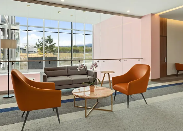 Hilton Garden Inn San Jose Airport City Mall