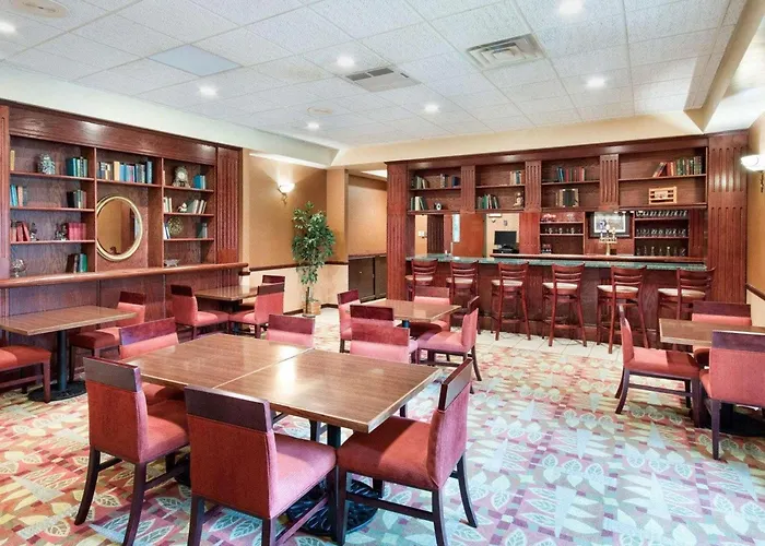 Comfort Suites Parkersburg South