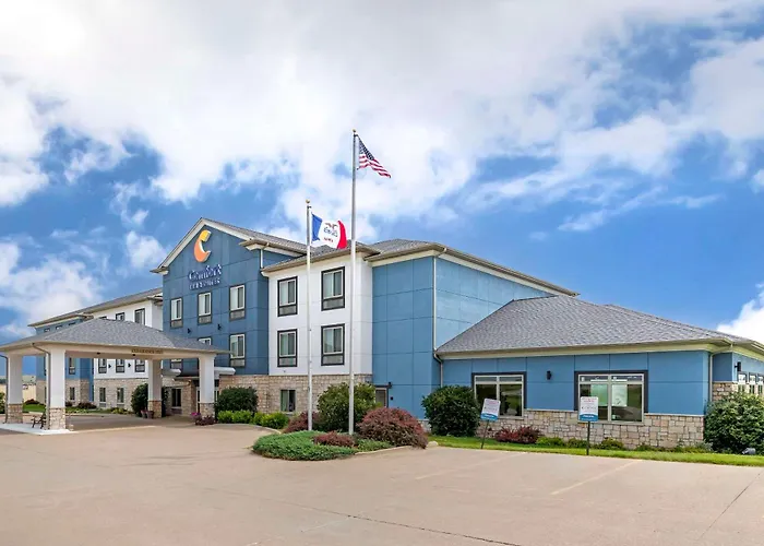 Comfort Inn & Suites Grinnell Near I-80