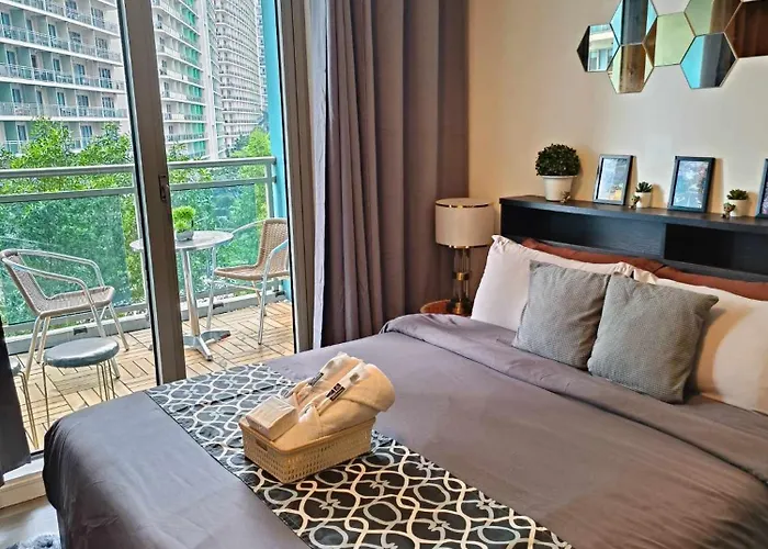 Happy Staycation In Azure Urban Resort Spacious Family Room Near Sm Bicutan And Manila Airport