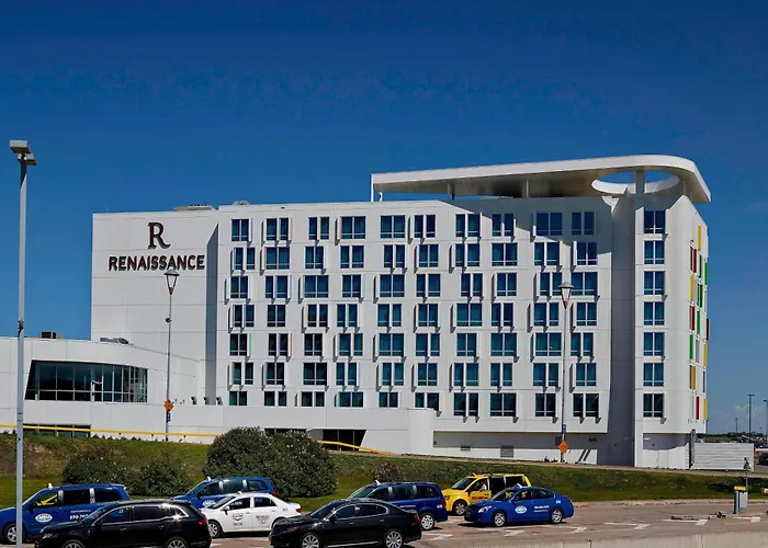Renaissance Edmonton Airport