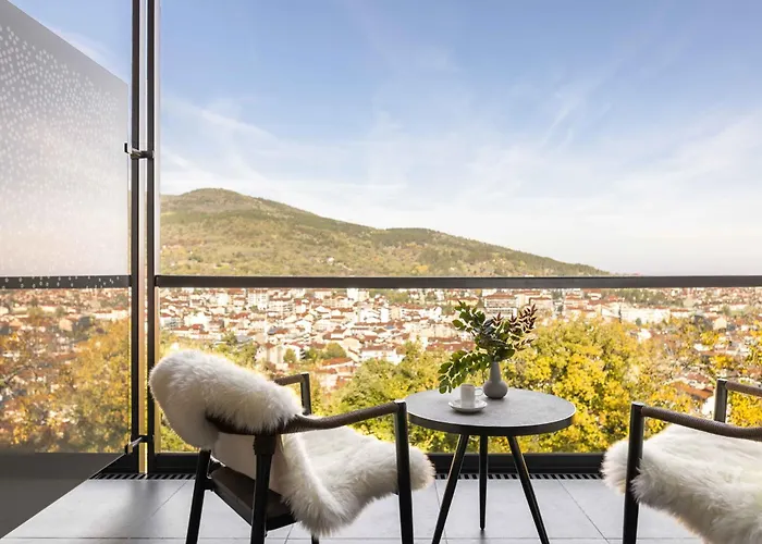 The Lynx Mountain Resort