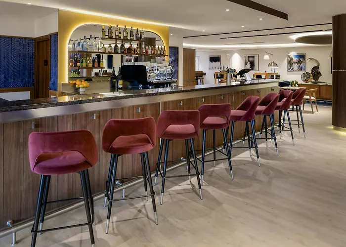 Ac Hotel By Marriott Saint-Julien-En-Genevois