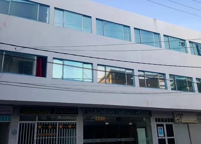 Aparta Hotel Fama