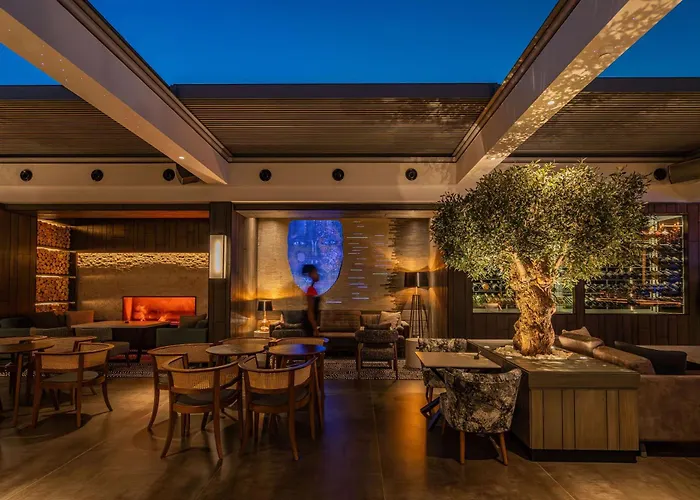 Kwetu Nairobi, Curio Collection By Hilton