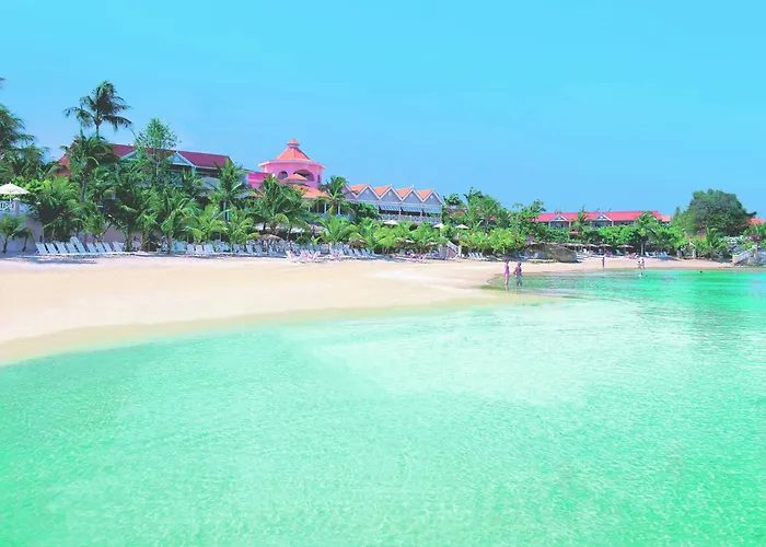 Coco Reef Resort & Spa