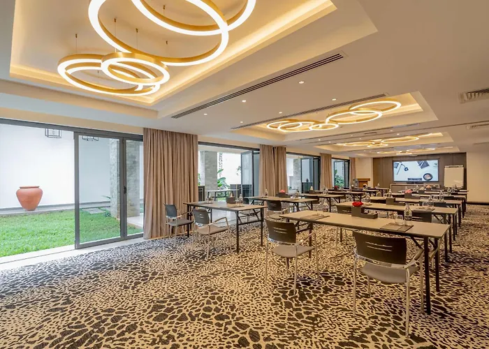 Kwetu Nairobi, Curio Collection By Hilton