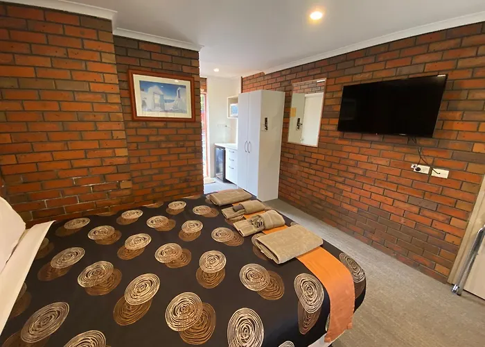 Golden Country Motel And Caravan Park Maryborough