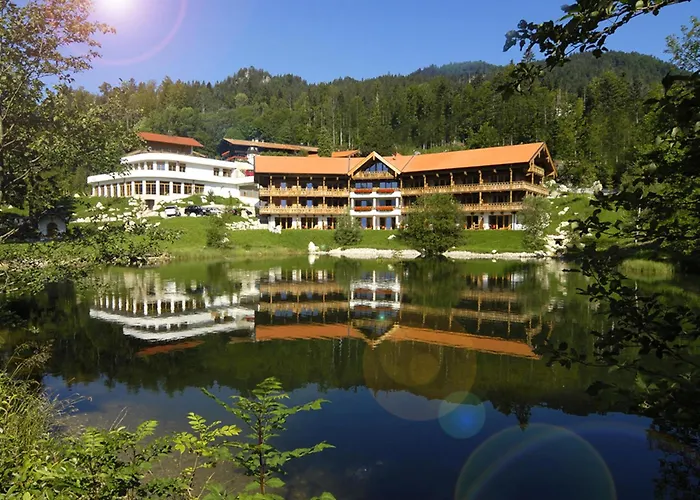 Feuriger Tatzlwurm Berghotel & Spa, BW Signature Collection