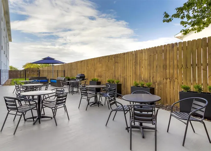 Best Western Plus Executive Hotel & Suites