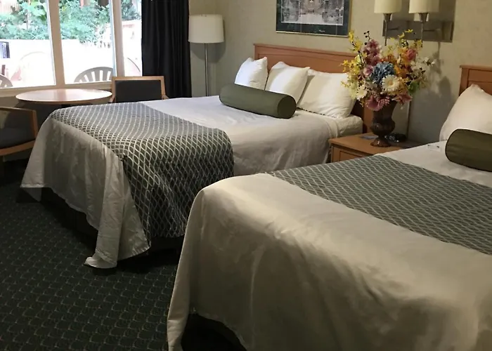 Travelodge By Wyndham Winnipeg East