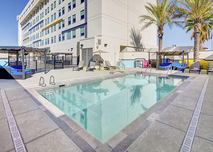 Aloft Tucson University