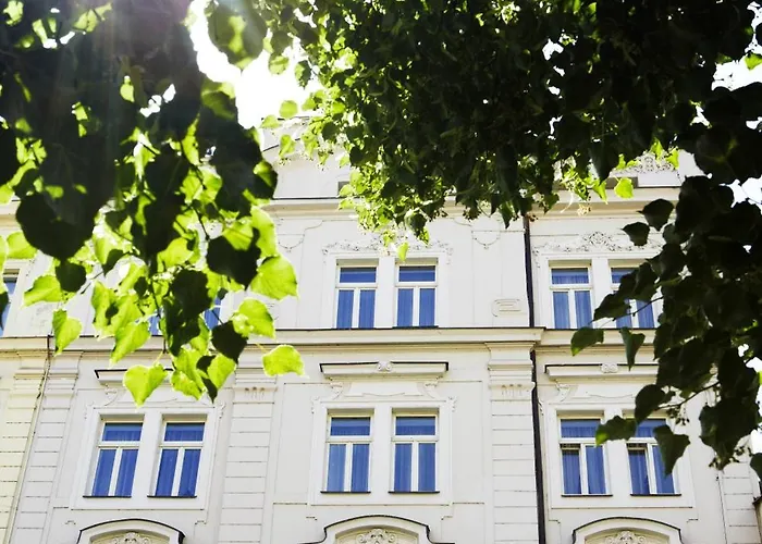 Maximilian Hotel