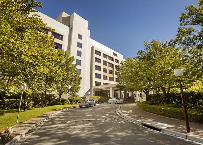Crowne Plaza Canberra By Ihg