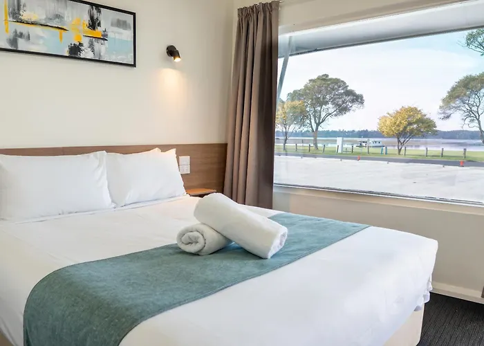 Bayside Hotel