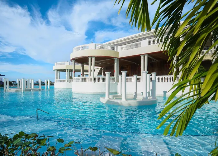 The Signature Level At Grand Palladium Lady Hamilton Resort & Spa Lucea