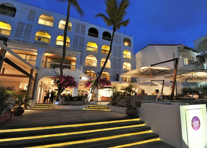 Holland House Beach Hotel