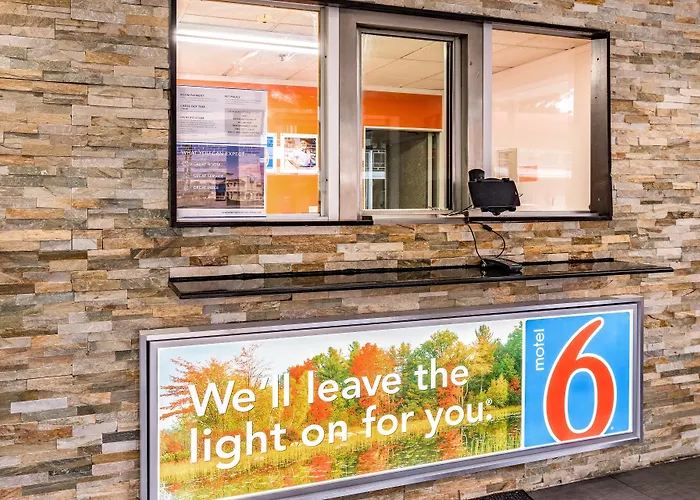 Motel 6-Elmsford, Ny - White Plains