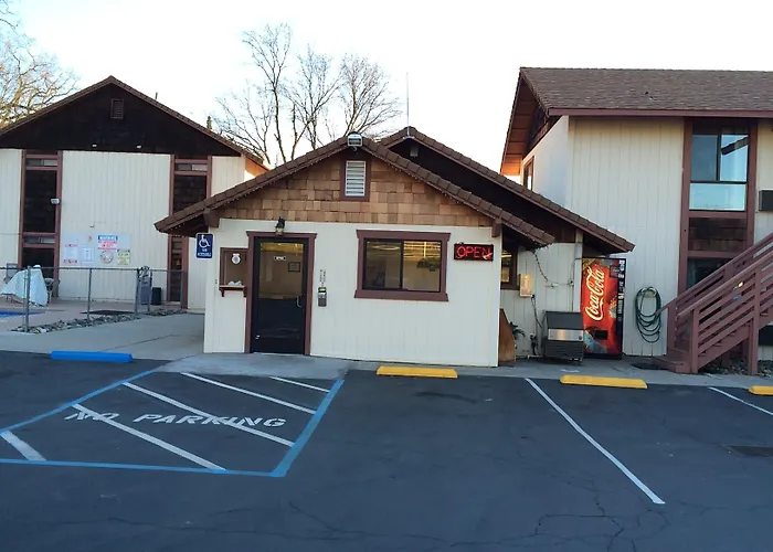 Jamestown Railtown Motel