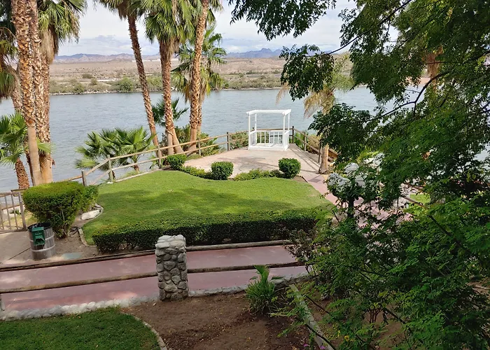 The New Pioneer Hotel Laughlin