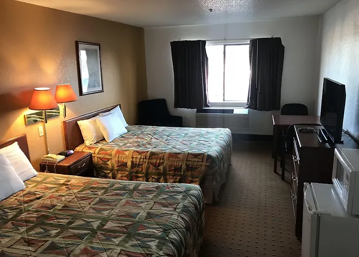 Brentwood Inn & Suites