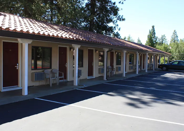 Gold Trail Motor Lodge