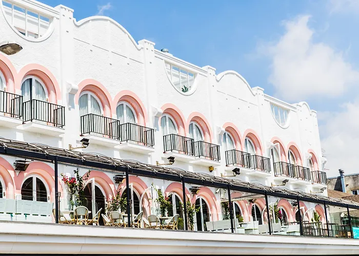 Hotel Ravesis